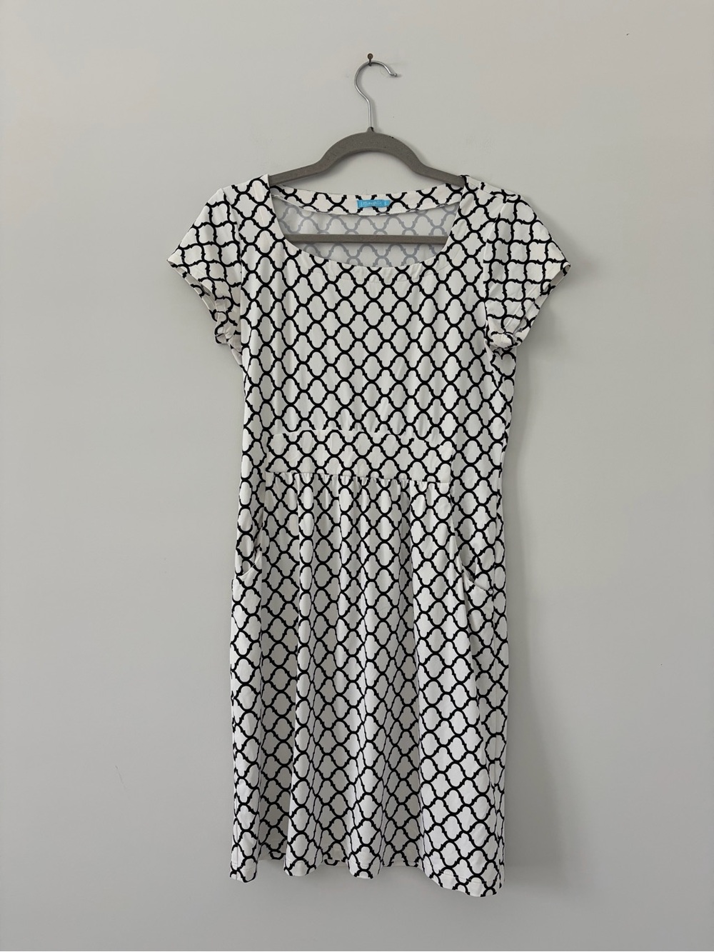 J. McLaughlin Emma Catalina Cloth Black White Geometric Short Sleeve Mini Dress